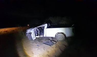 Dos jujeños resultaron con heridas leves tras volcar en ruta 141 cerca de Chepes