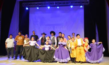 Chepes: Brillo, emoción y tradición en la 2º Gala del Ballet Amanecer Folclórico