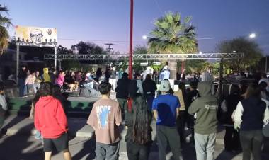 Fiesta de la Primavera y del Estudiante en Chepes: una celebración de juventud, música y amistad