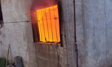 Chamical: Hombre detenido tras agredir a su pareja, incendiar una vivienda y golpear a la policia