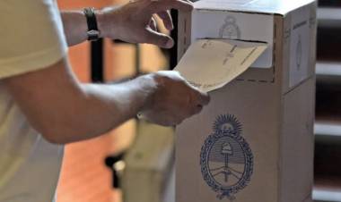 Federales amplió su ventaja en Rosario Vera Peñaloza y retuvo las bancas provinciales