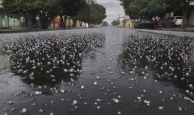 Tormentas y granizo en el sur riojano: Catuna registró 23 milímetros