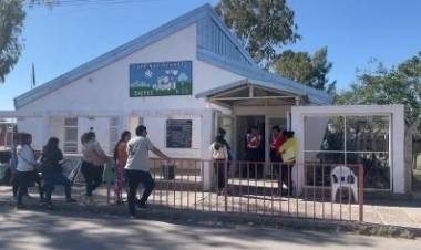 Chepes: Largas filas para inscribir a niños en el Jardín N° 65