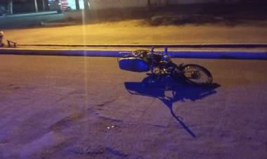 Milagro: Un motociclista fue hospitalizado tras protagonizar un siniestro