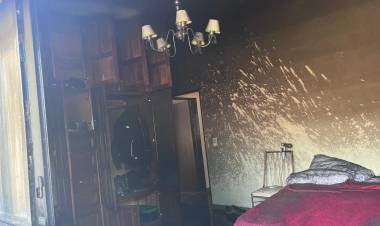 Incendio en una vivienda de Milagro: solo se registraron daños materiales