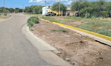 Las intensas lluvias provocaron socavones en la Ruta del Peregrino cerca de Chepes