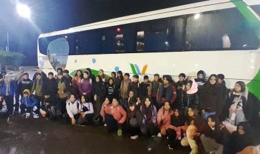 Comenzaron los viajes educativos a Winti: participan alumnos de Chepes y escuelas del departamento