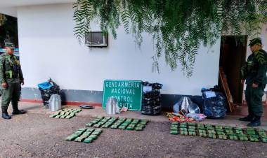 Interceptaron encomiendas con hojas de coca y mercadería ilegal en La Rioja