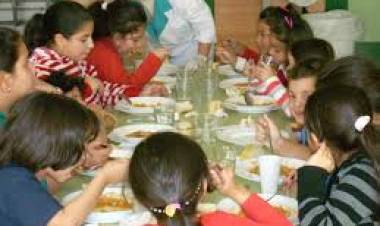 Se reactivan los comedores escolares en 33 establecimientos de Rosario Vera Peñaloza