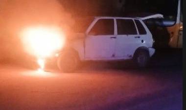 Un principio de incendio afectó a un automóvil en Chepes y fue controlado a tiempo