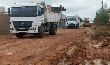 Chepes: Avanzan los trabajos de mantenimiento vial en distintos sectores de la ciudad