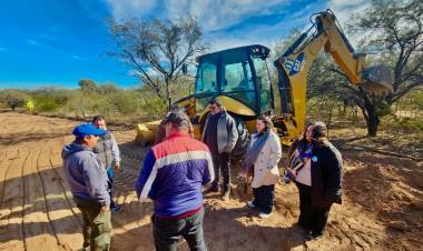 Avanza una importante obra de ampliación de la red de agua en barrio El Alto