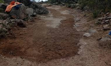 Mantenimiento de caminos vecinales para mejorar la transitabilidad en el interior departamental