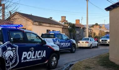 Taxista atropelló a dos mujeres sobre Ruta 38, escapó y fue localizado en estado de ebriedad