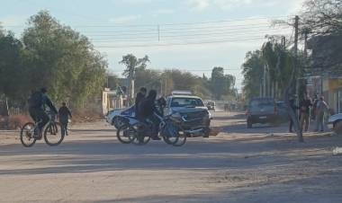 Chepes: choque entre dos camionetas dejó solo daños materiales