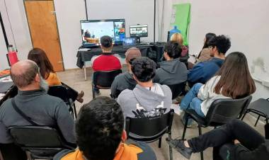 Impulsan la capacitación laboral y digital para jóvenes del departamento