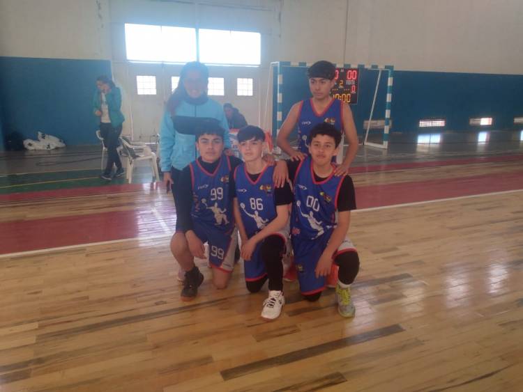 El Centro Provincial de Educación N°3, masculino y femenino representaran a nuestro Dpto. en básquet 3x3, Cat. Sub-14 etapa regional.