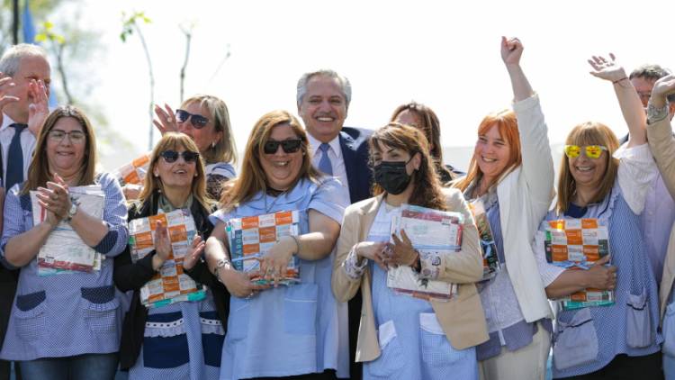 "La inversión en educación es la mejor que puede hacer un gobierno", afirmó el Presidente.