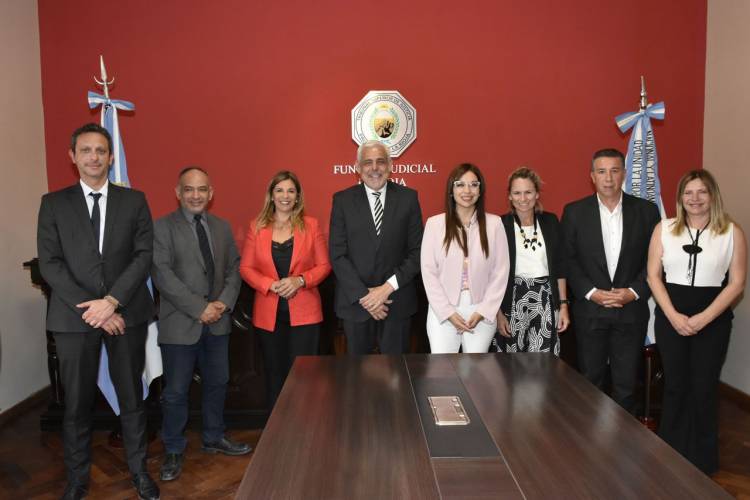 Realizan una capacitación sobre abogacía ontológica y la adquisición de herramientas para potenciar la carrera judicial.