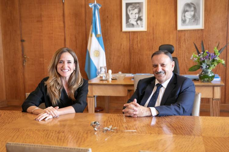 Quintela con Tolosa Paz unen esfuerzos para generar puestos de trabajo formales.