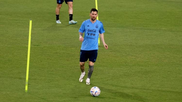 Messi despierta fanatismo en Abu Dhabi.