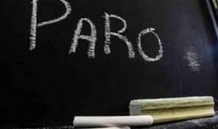 Paro: El gobierno ratificó descuentos de sueldos a los docentes y el bono de $40.000.