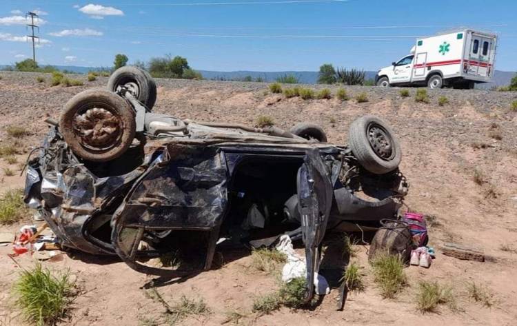 Dos mujeres heridas por un gravísimo vuelco en la Ruta N° 60.