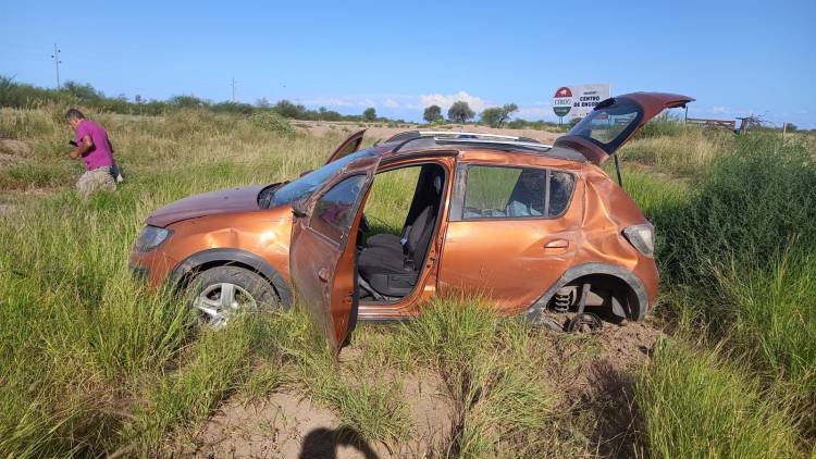 Volcó un auto por Ruta Nacional 79.