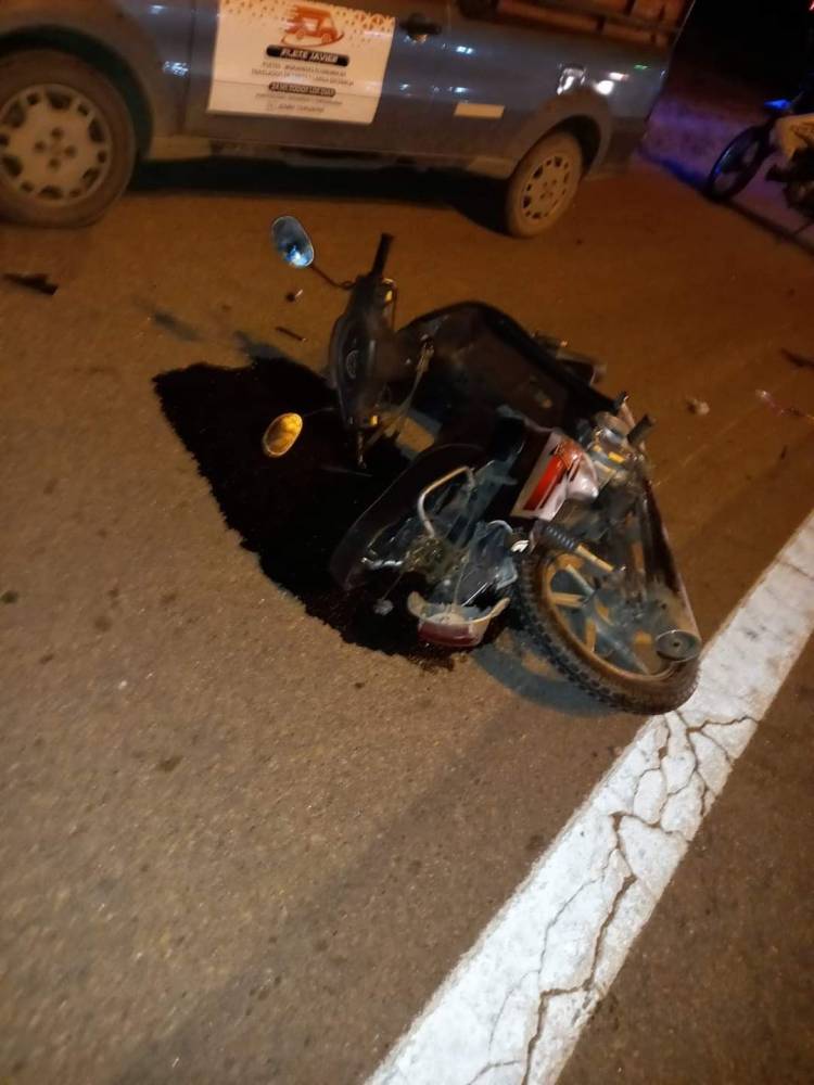 Un motociclista debió ser trasladado tras chocar con una camioneta en Ruta Nacional 38.