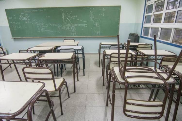 Los alumnos continuarán sin clases: AMP extiende el paro por 120 horas.