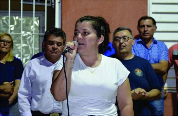 Discurso de la candidata a intendenta por el frente federal laura carrizo a la dirigencia. 