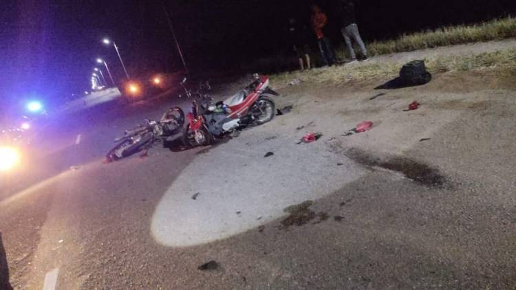 Chepes: Dos heridos en un choque entre motocicletas en Camino del Peregrino. 