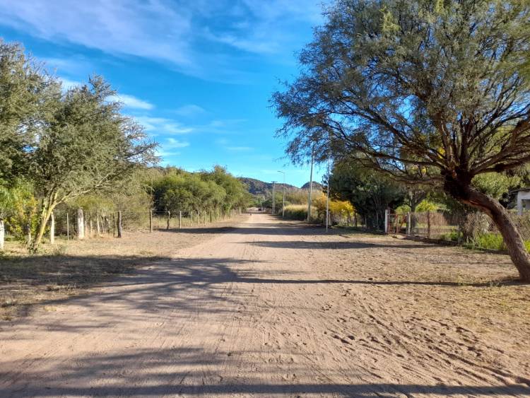 Villa Casana: Tareas de limpieza, mantenimiento y desmalezamiento de calles.