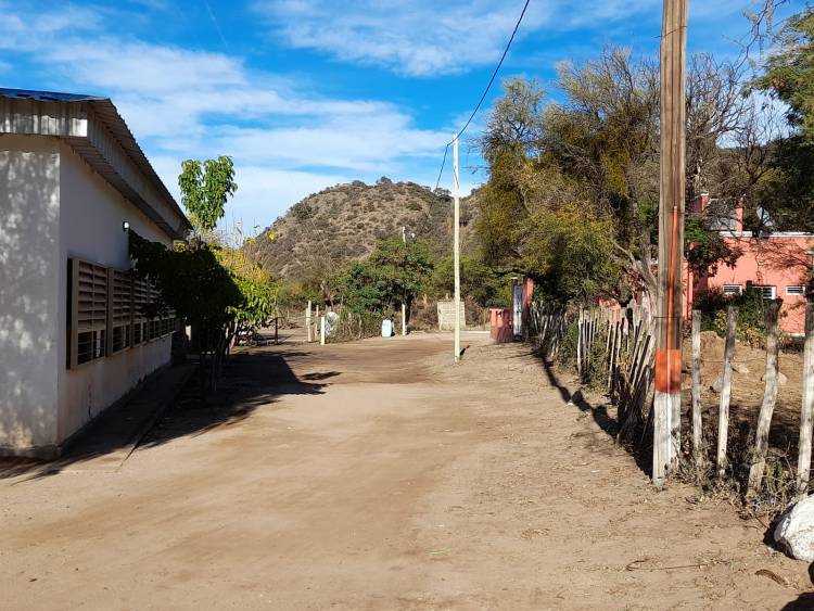 Villa Casana: Tareas de limpieza, mantenimiento y desmalezamiento de calles.