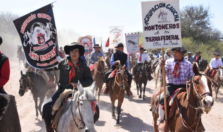 Desde la agrupación gaucha de 'Los Llanos', buscan recuperar la personería jurídica de la federación provincial.