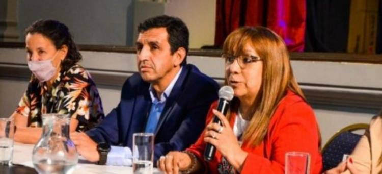 Docentes: gobierno confirmó que en agosto retoma la paritaria