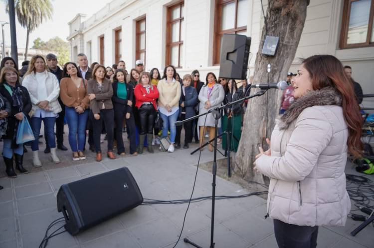 Luz Santángelo Carrizo: "Estoy segura que cualquier mujer que pueda saber cuál fue el legado de Evita va a sentirse identificada"