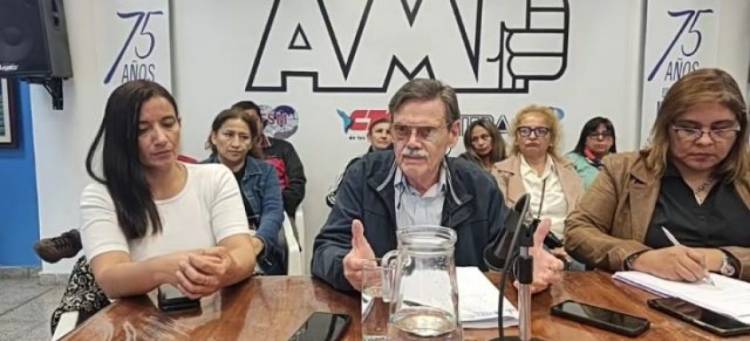 AMP presiona por mejoras salariales y blanqueo de sumas no remunerativas