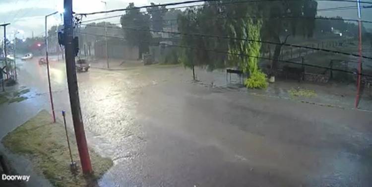 Chepes: Tras la sequía llegó la esperada lluvia