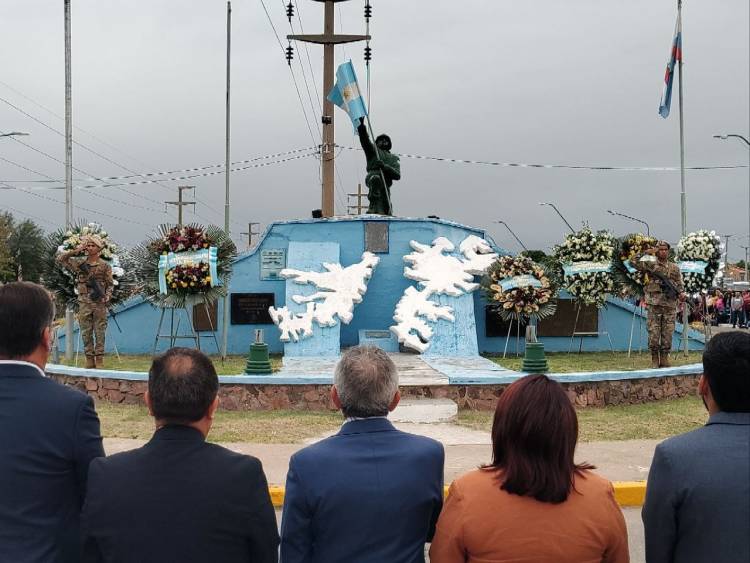 "Malvinas es un presente que nos interpela para continuar defendiendo nuestro territorio"