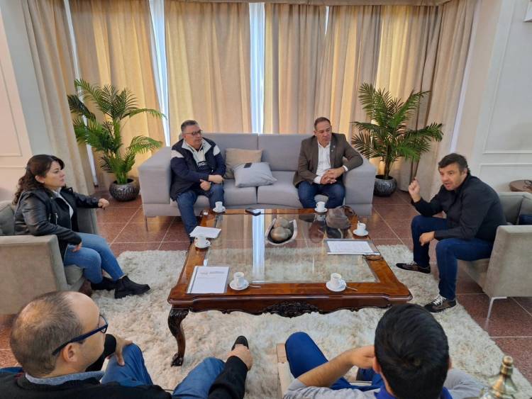 Reunion con el Ministro de Producción y Ambiente de la Provincia