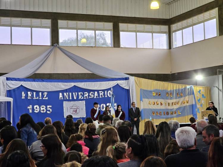 Desiderio Tello: Se celebraron los 39° Aniversario del colegio secundario