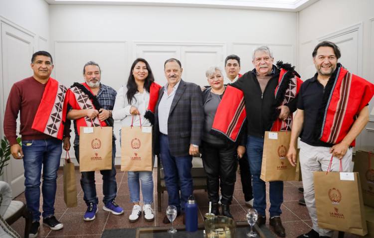 El gobernador Quintela recibió a dirigentes sindicales nacionales