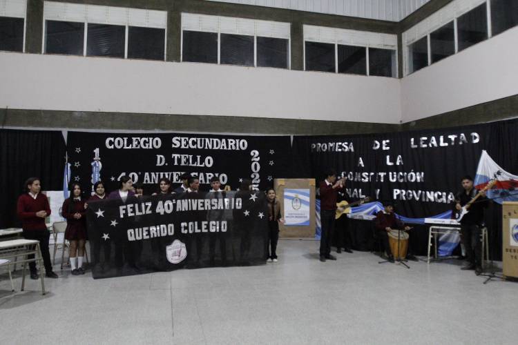 Desiderio Tello: la comunidad celebro el aniversario del colegio secundario y la promesa a la constitución