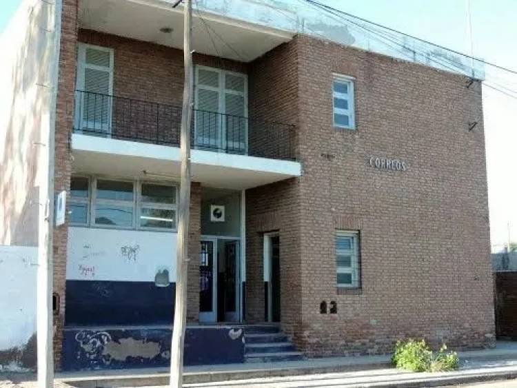 Piden insumos para reparar el edificio del Correo Argentino de Chepes