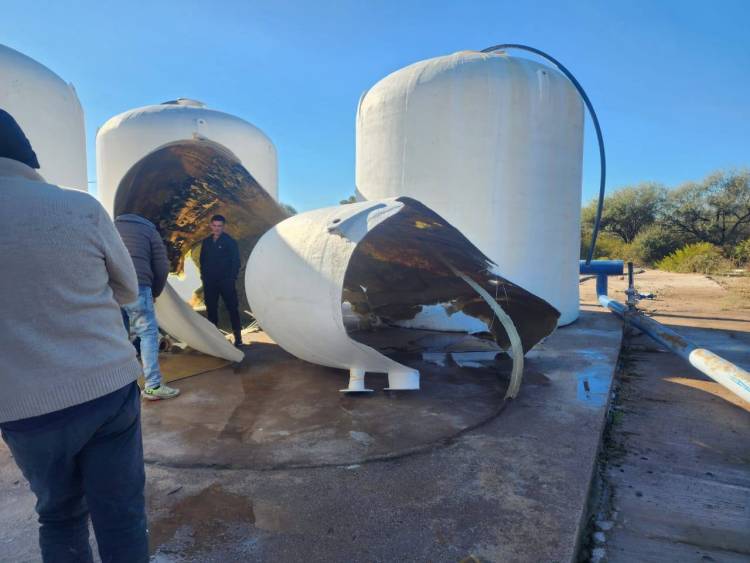 Chepes: investigan la rotura de tanques de agua en los Pozos San Carlos