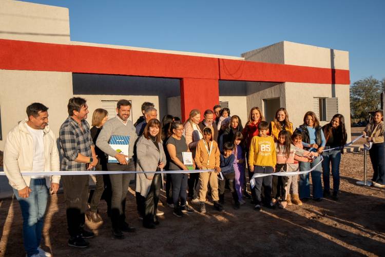 La provincia entregó nuevas viviendas del Plan Angelelli