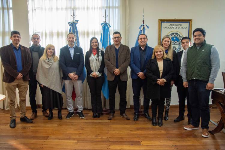 UNLaR pondrá en marcha su planta de medicamentos