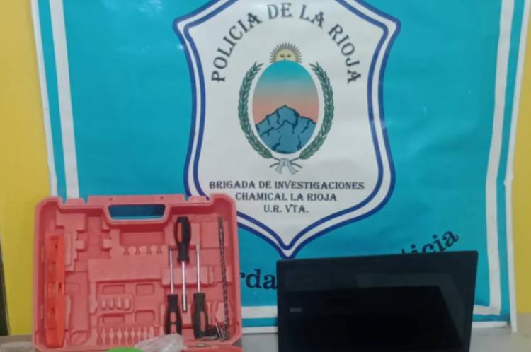 Recuperan elementos robados que estaban escondido en un descampado