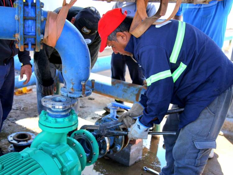 Pozos San Carlos: restitución de una de las bombas del sistema de rebombeo